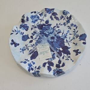 NWT Shabby Chic Set Of 4 11" 100% Melamine Blue White  Floral Scalloped Plates